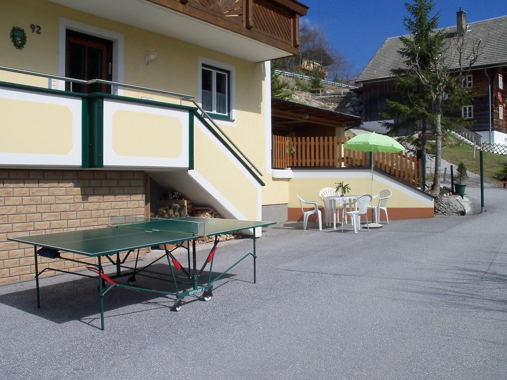 Haus Mary Apartment Russbach am Pass Gschutt Bagian luar foto