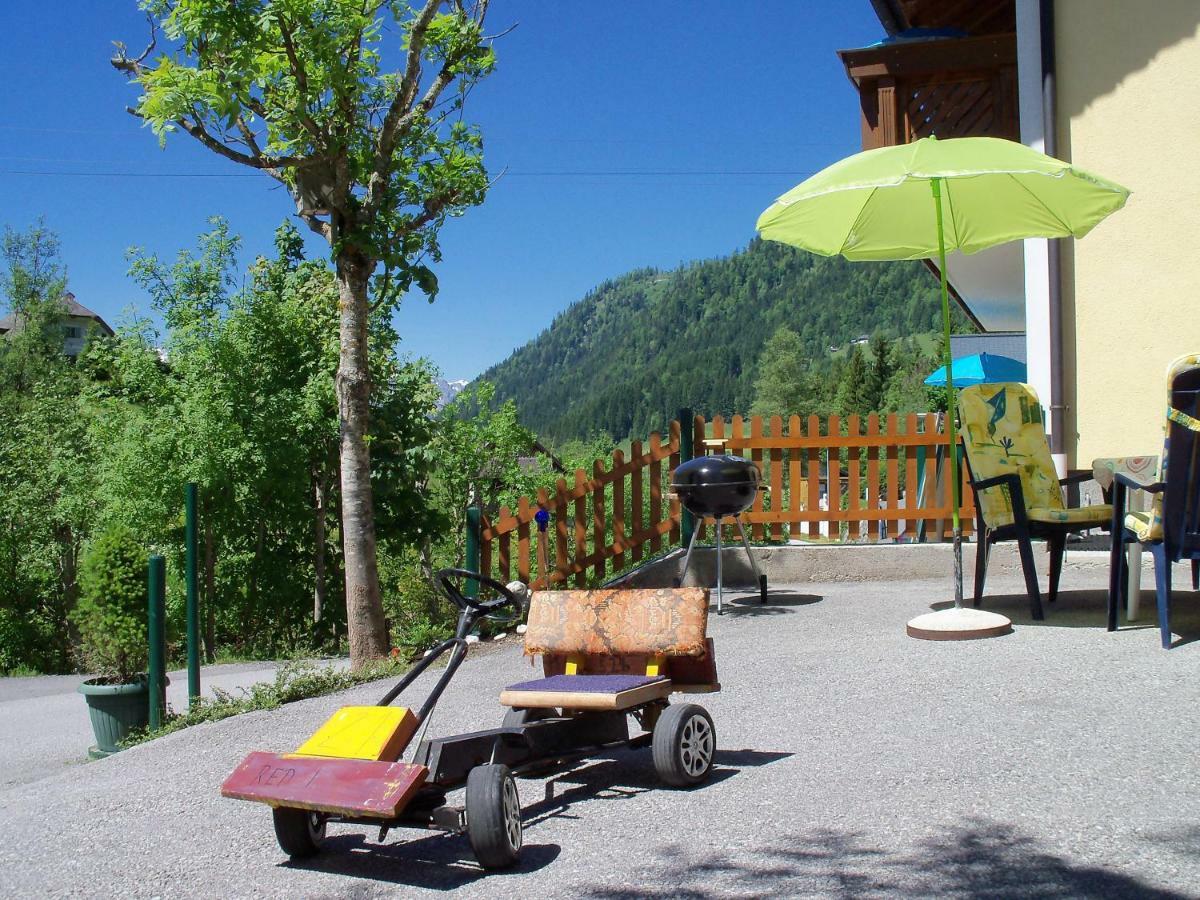 Haus Mary Apartment Russbach am Pass Gschutt Bagian luar foto